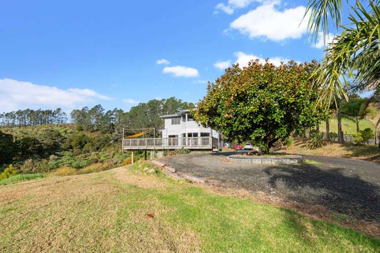 877 Weranui Road Wainui_24