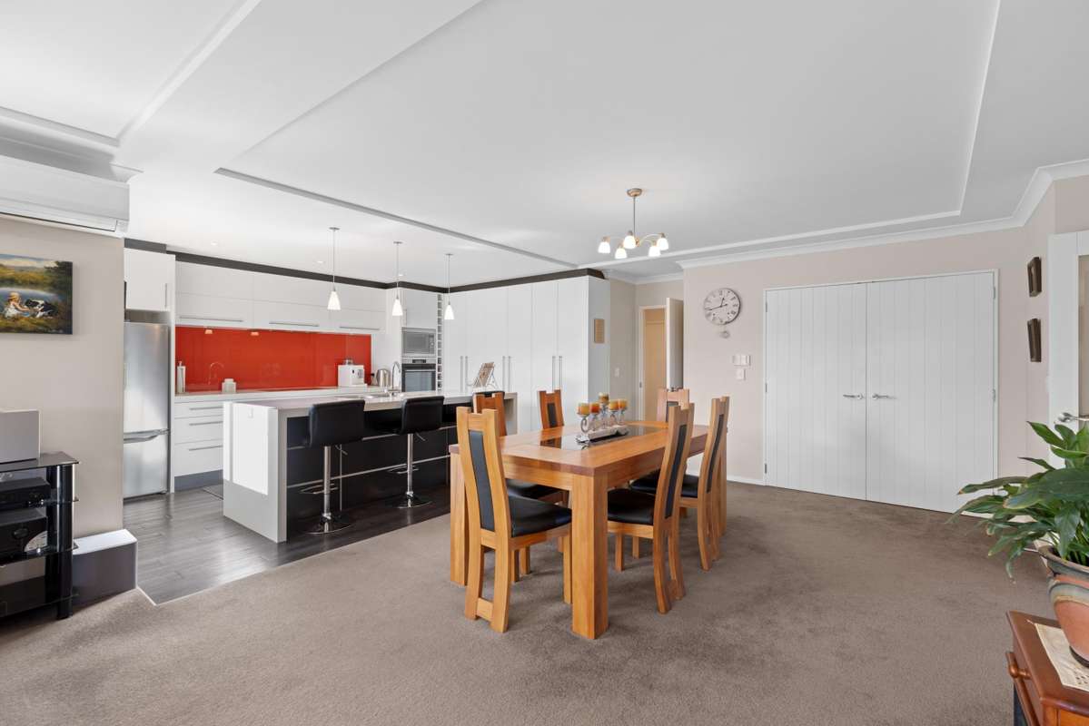 32 Sheridan Drive_2