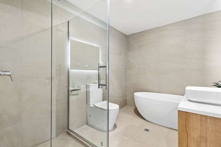 2 Whakatere Lane Hobsonville_11