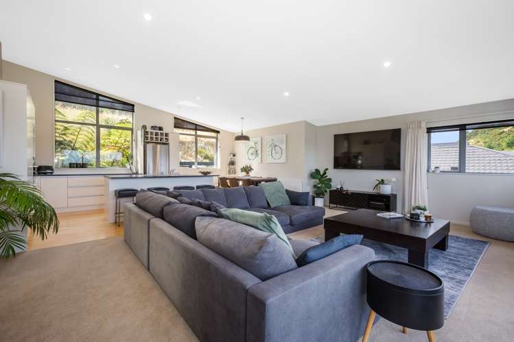 22 Ships Cove Whitby_8