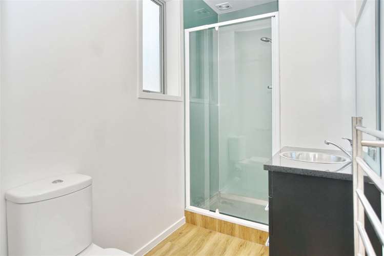 2/27 Brockworth Place Riccarton_9