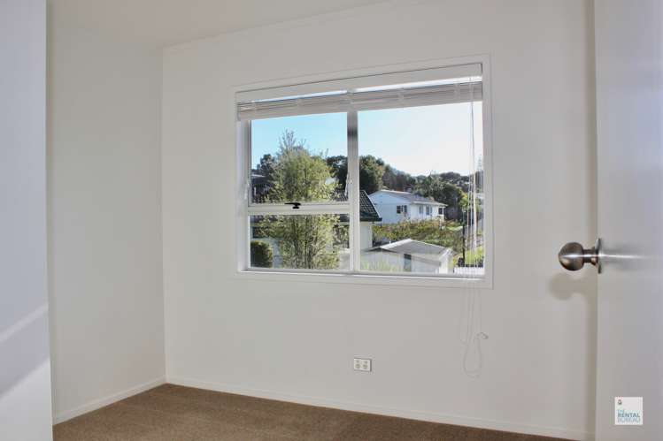 18a Puketitiro Street Glen Eden_9