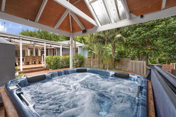 24 Kingdale Road Henderson_11