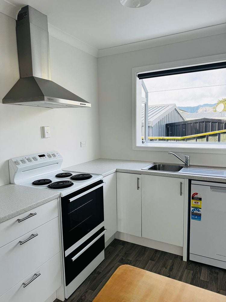 616A Queen Street East Levin_5
