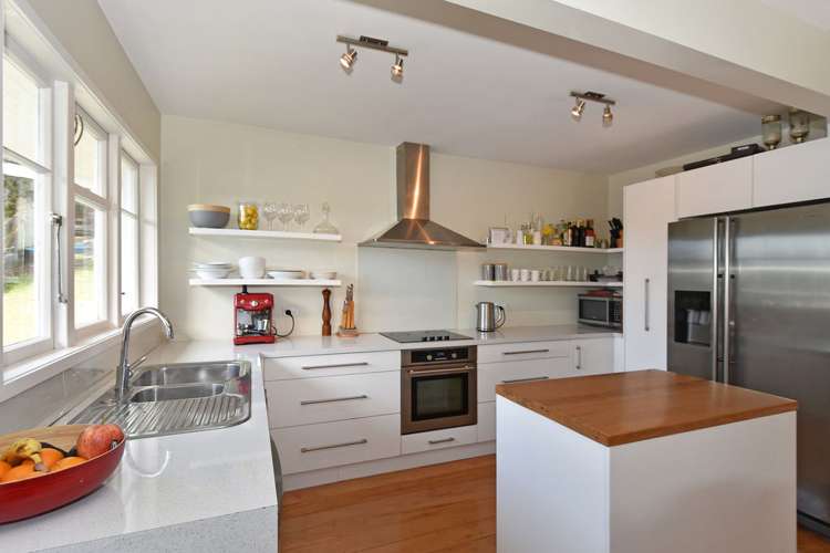 240 Saint Vincent Street Toi Toi_5