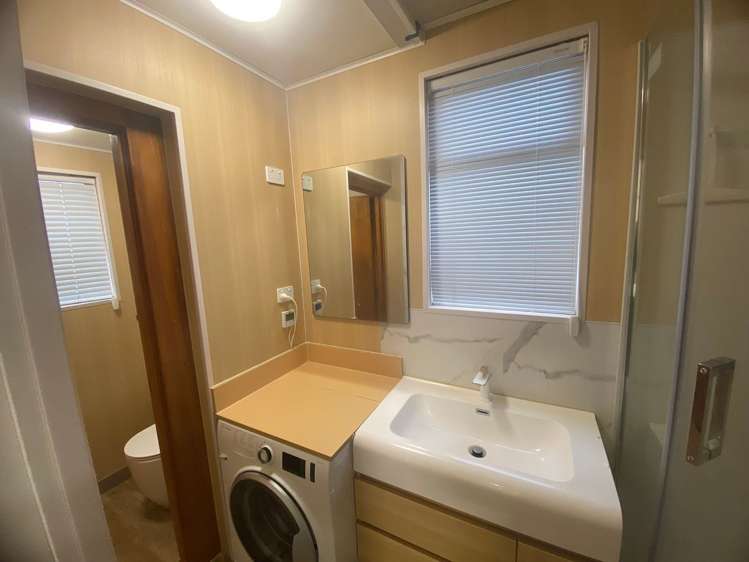 253 Lincoln Road Addington_5