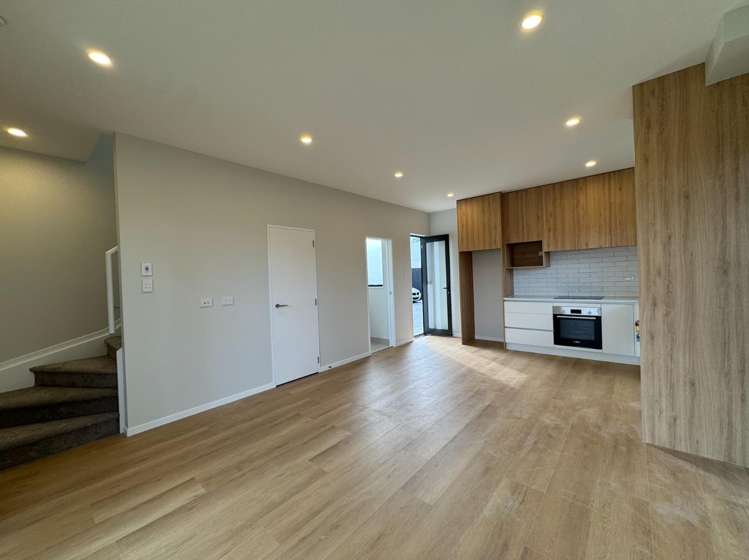 1/13 Thomas Road 10683_3