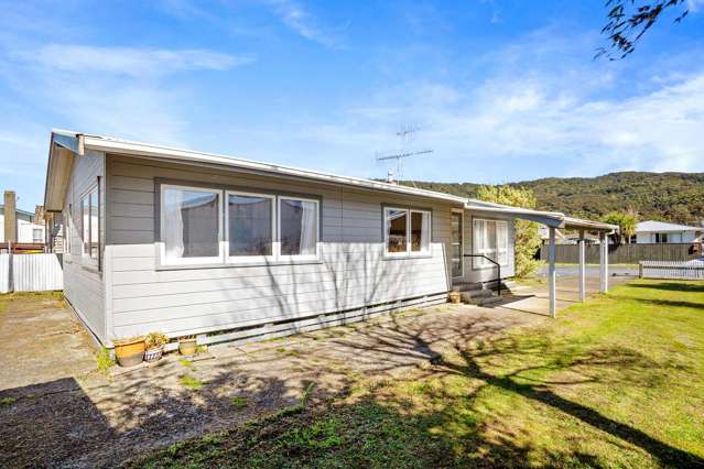 73 Peel Place Wainuiomata_1