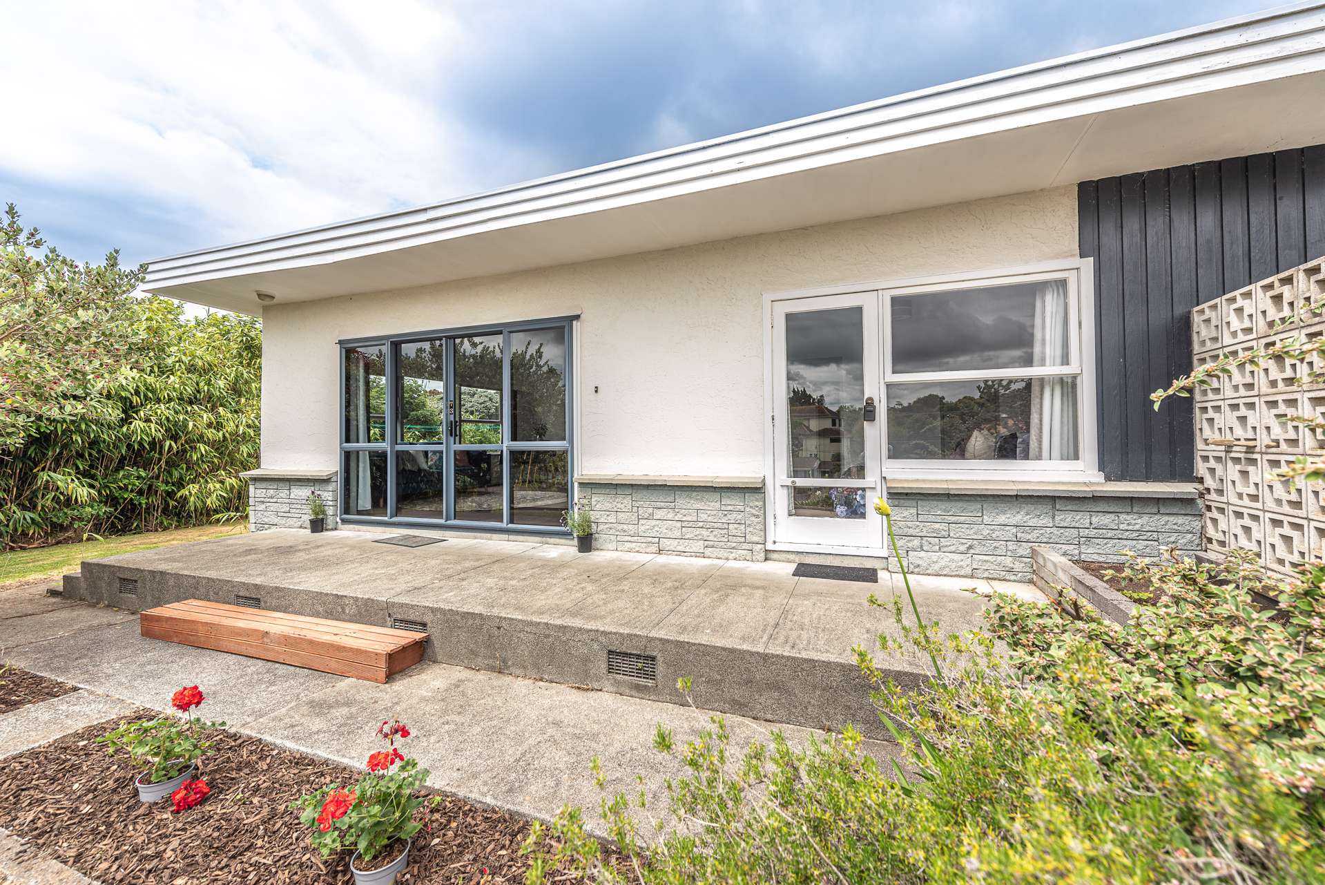 73 Great North Road Saint Johns Hill_0