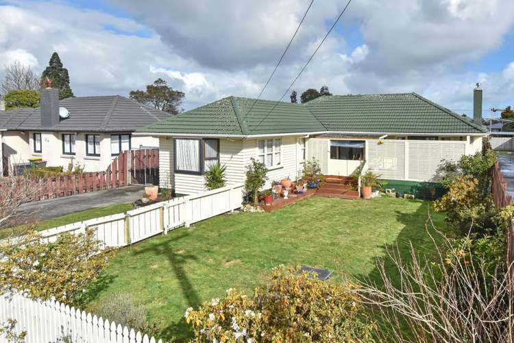 1/22 Grove Road Papakura_11