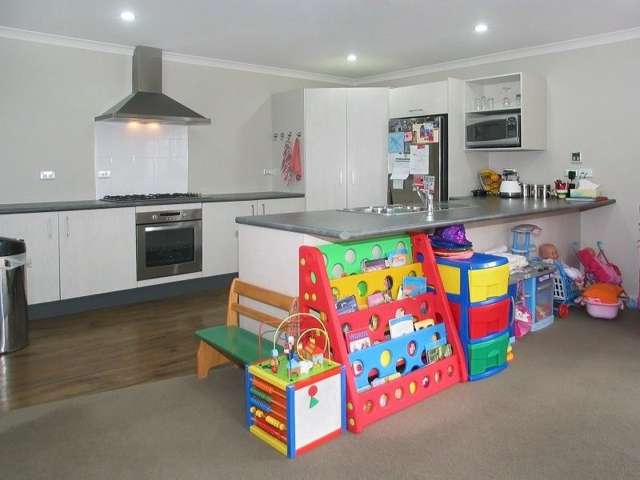 60 Te Puia Drive Aotea_3