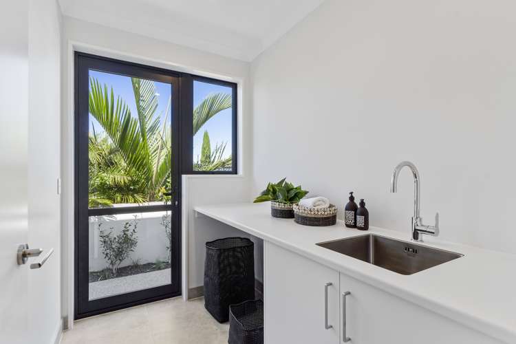 17 Fordyce Avenue Sunnyhills_28