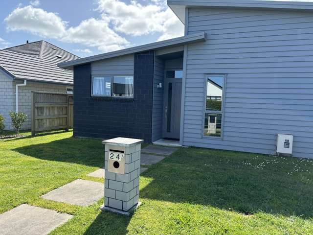 Modern and Immaculate 2-Bedroom Home