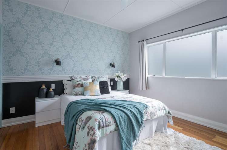 26 Murphy Street Toi Toi_6