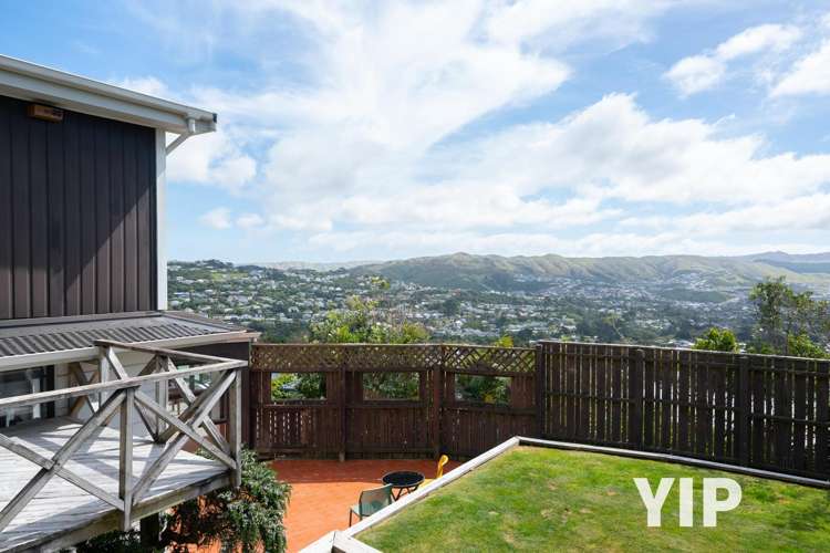 16 Carluke Street Paparangi_18