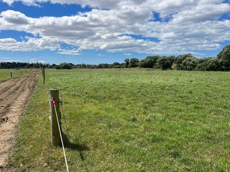 381 Island Stream Road Maheno_15