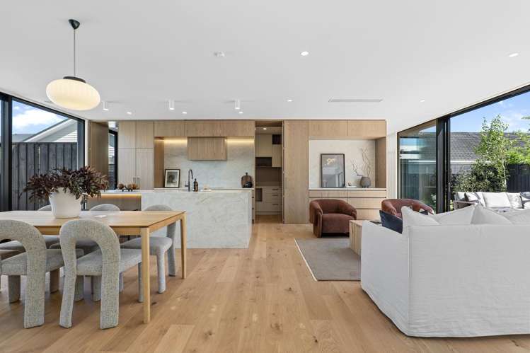 2/36 Tui Street_5