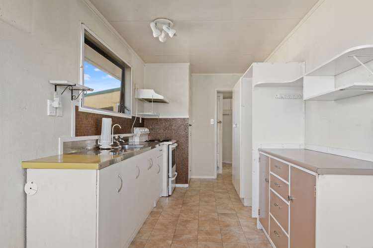 32 Browning Crescent Owhata_1