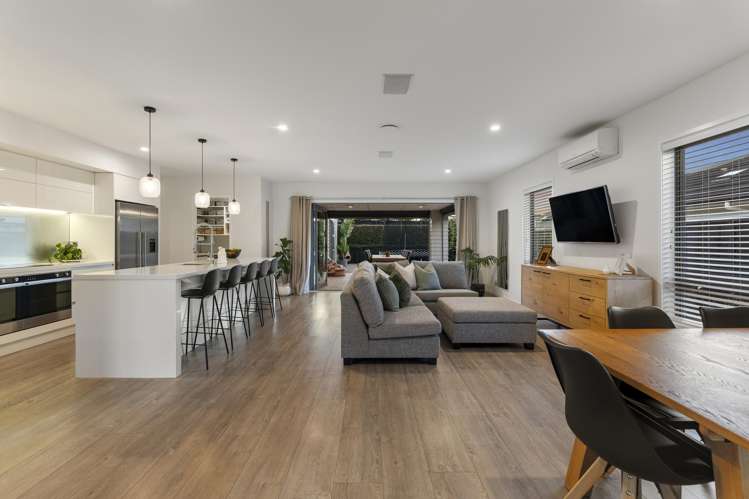 71 Pohutukawa Parade Riverhead_17