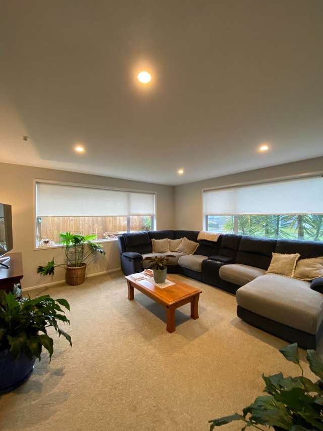 28 Awataha Crescent Pyes Pa_3