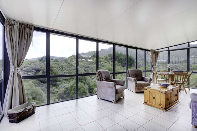 6 Ronald Scott Grove Riverstone Terraces_6