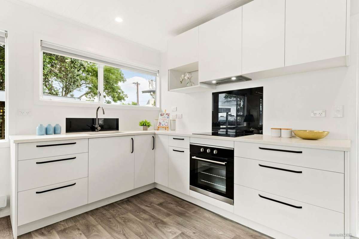 69a Red Beach Road_2