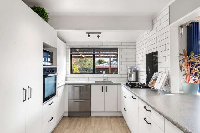 36 Racecourse Road Waiuku_2