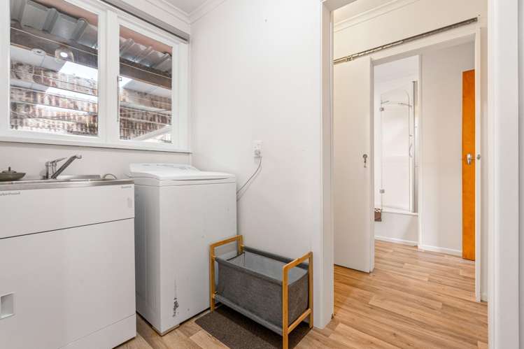 69 Whitehaven Street Lawrence_17