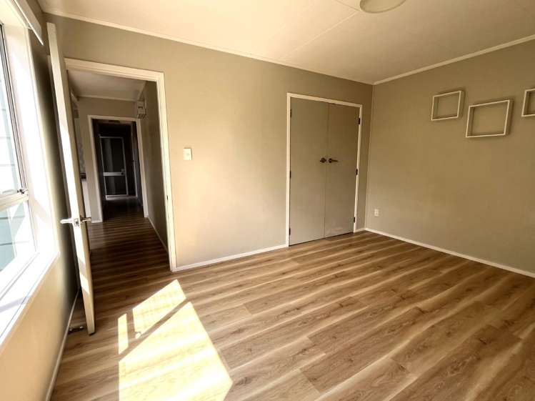 20 Moore Crescent 10114_5