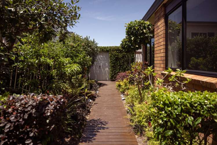 16 Pacific View Road Papamoa_15