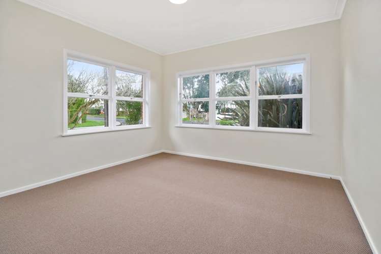 22 Graham Avenue Te Atatu Peninsula_9