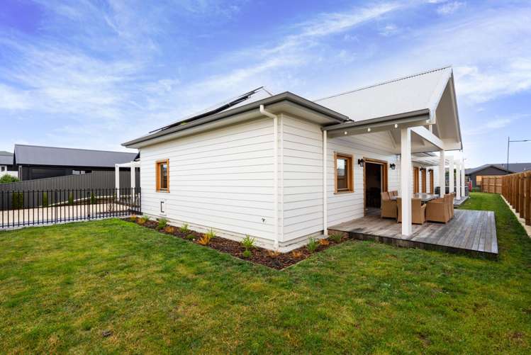 2 Rich Rise Havelock North_24