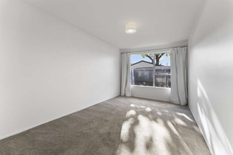 2/145b Clarence Street Riccarton_7