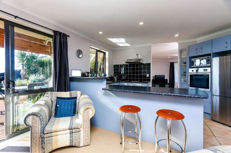 6 Apsley Rise Henderson_5