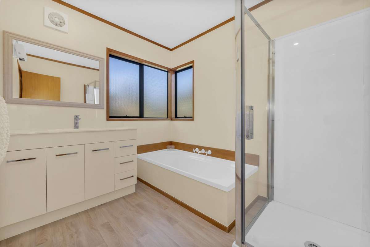 90 Haseler Crescent_5