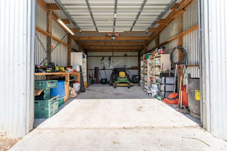 320 Gladstone Road South East Taieri_31