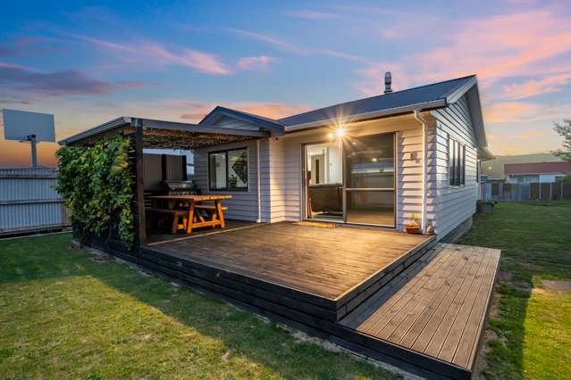 5 Ashburn Road Wainuiomata_3