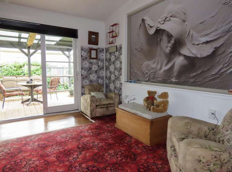 69 Shiel Street Reefton_9