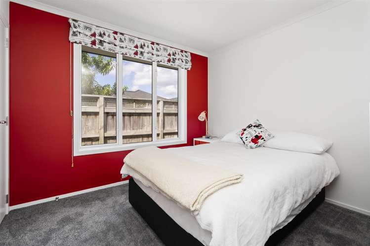 6 Plescher Crescent Leamington_14