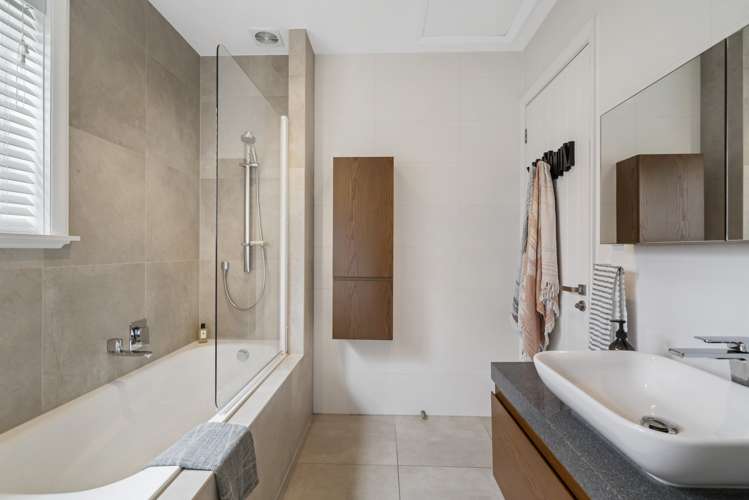 7 Niccol Avenue Narrow Neck_18