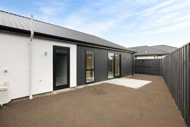 11 Dodd Road 11103_1