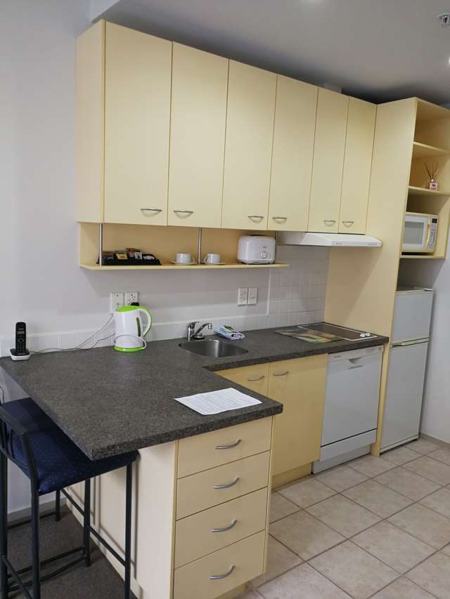 8e/50 Eden Crescent Auckland Central_4