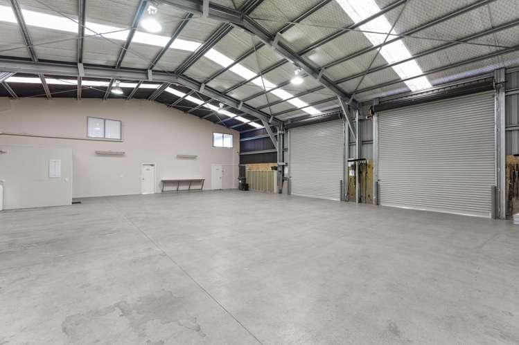 126 Riverbank Road Okoia_3