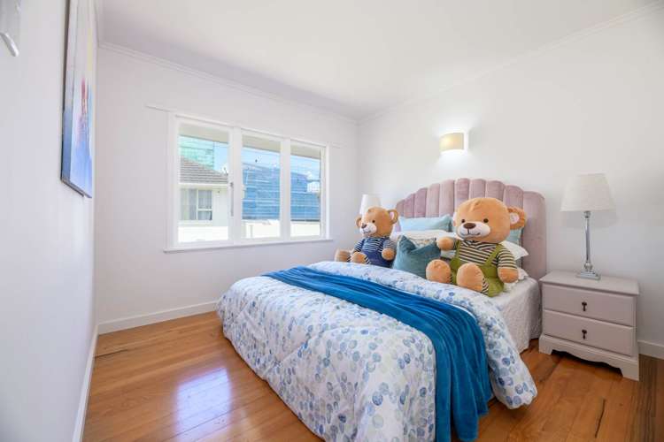 2/58a Taharoto Road Takapuna_9