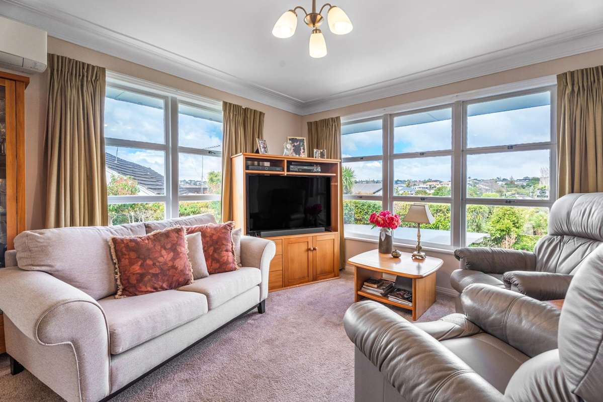 2/12 Piccadilly Place_1
