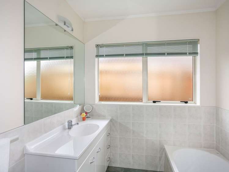 84 Longford Park Drive Takanini_9