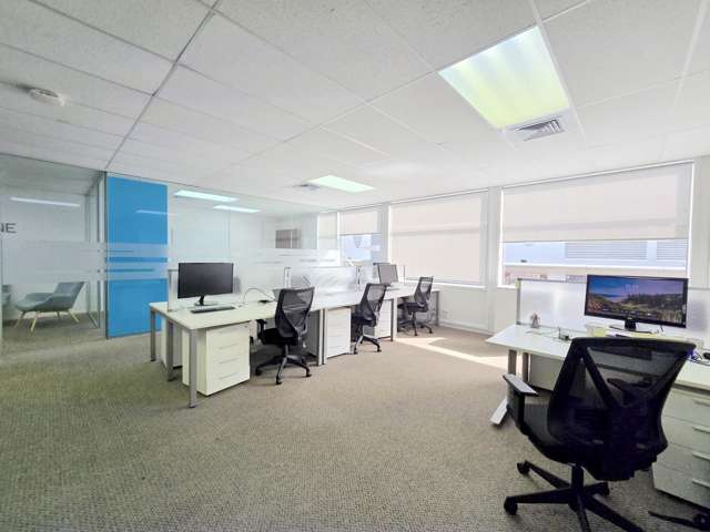 4a/12 Tamariki Avenue Orewa_4