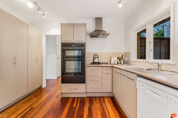 47 Seacliffe Road Hillsborough_9