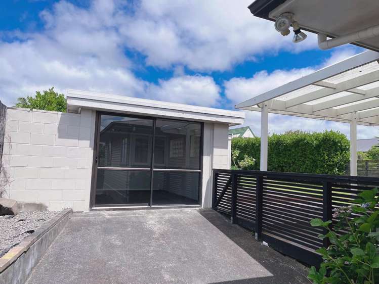 12 Vodanovich Road Te Atatu South_4