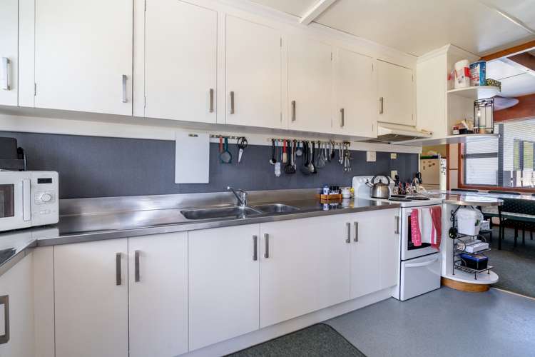 82 Mokotua Road Wyndham Surrounds_2